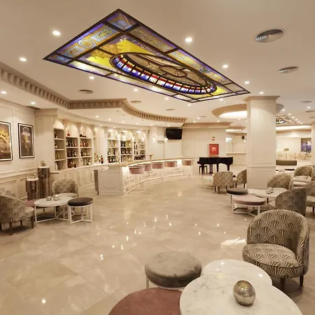 Boutique B51 Μαρμπέλλα