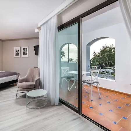 Boutique B51 4* Marbella