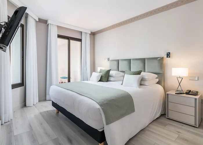 Hotel Boutique B51 4*