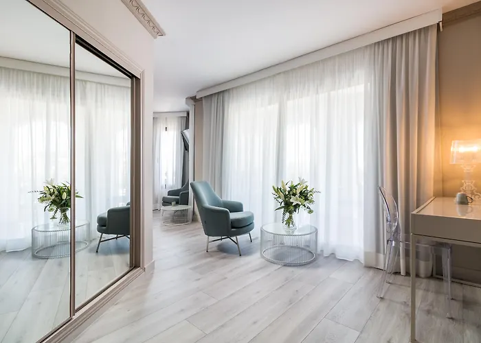 Boutique B51 4* מארבלה