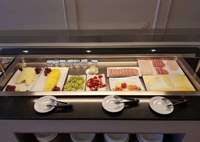 Boutique B51 Готель Марбелья