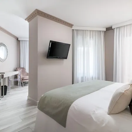 Boutique B51 Hotel 4*